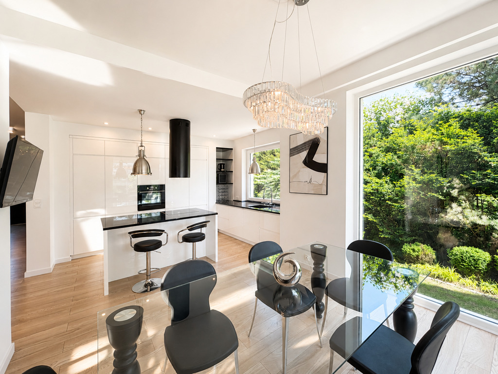 Nowoczesny dom 262 m² na dużej działce 1450 m² |